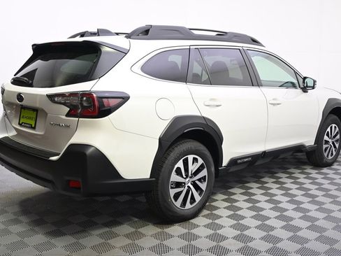 Certified 2025 Subaru Outback Premium w/ Popular Package #1A AWD/4WD image 7