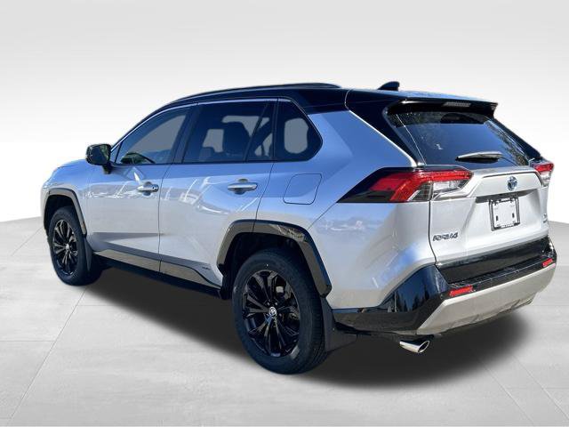 Used 2023 Toyota RAV4 XSE AWD/4WD image 3