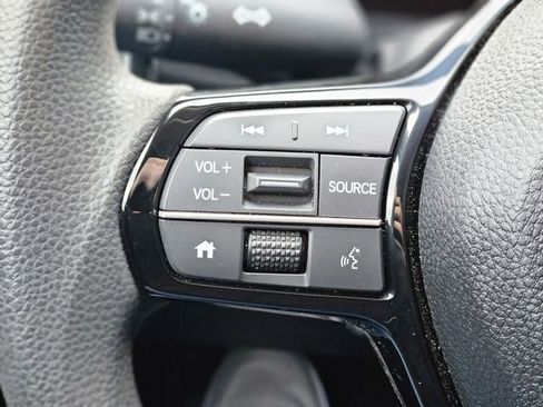 Used 2025 Honda Civic LX image 17
