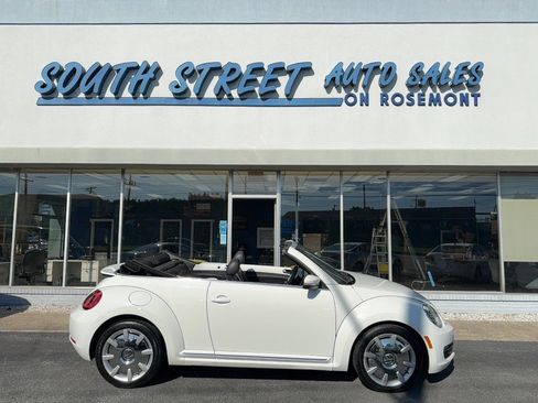 Used 2013 Volkswagen Beetle 2.5 FWD image 1