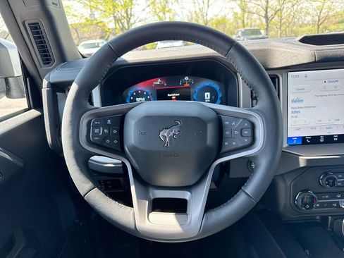 New 2026 Ford Bronco Outer Banks AWD/4WD image 11