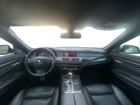 Used 2014 BMW 740Li image 22