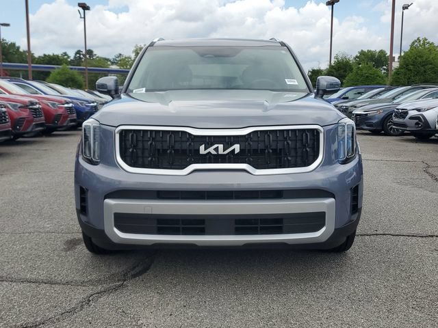 Used 2025 Kia Telluride EX w/ EX Captain's Chair Package AWD/4WD image 2