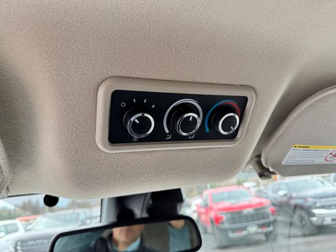 Used 2024 Chevrolet Express 3500 LT w/ LT Preferred Equipment Group image 34