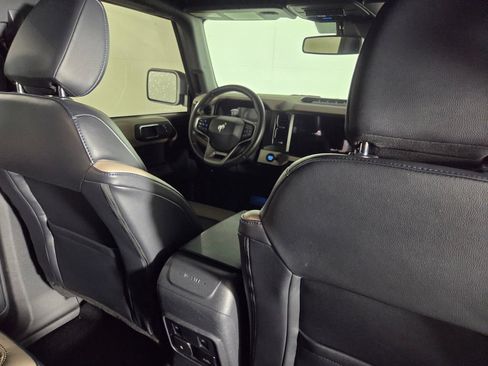 Used 2023 Ford Bronco Wildtrak AWD/4WD image 30