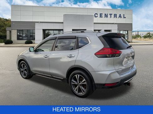 Used 2017 Nissan Rogue SL w/ SL Premium Package image 6