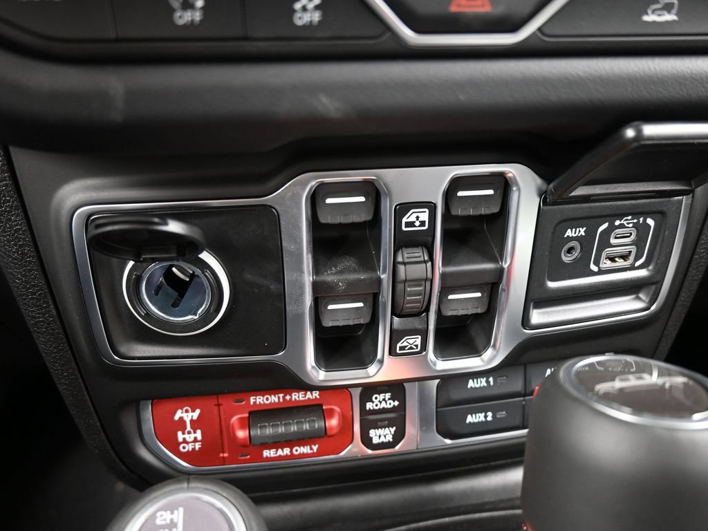 New 2026 Jeep Gladiator Rubicon w/ Steel Power Dome Hood Package AWD/4WD image 18