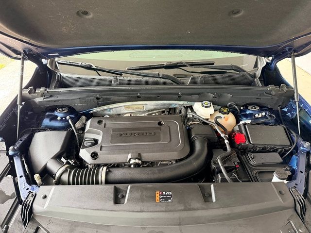 Used 2023 Buick Envision Essence FWD image 4