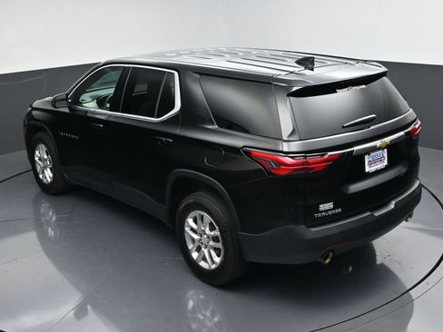 Used 2023 Chevrolet Traverse LS FWD image 45