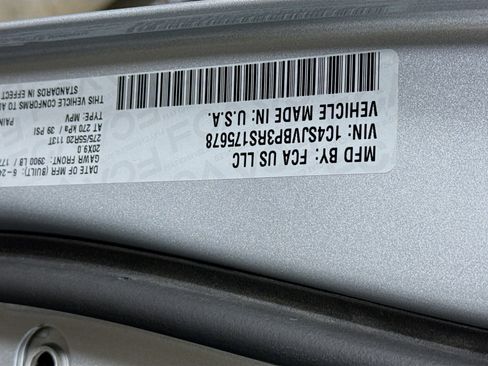 Used 2024 Jeep Wagoneer Series II image 39