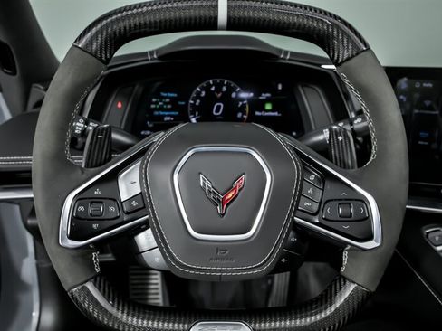 Used 2025 Chevrolet Corvette Z06 w/ Z07 Performance Package RWD image 24