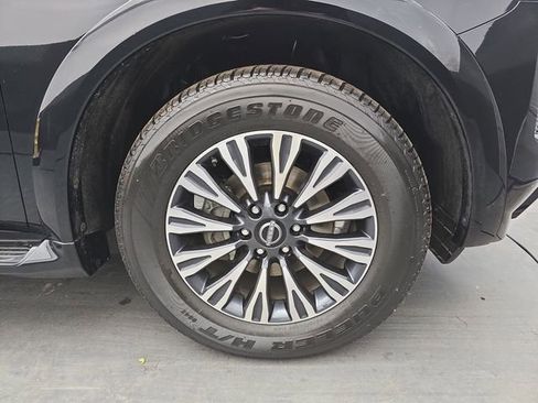 Used 2024 Nissan Armada SL w/ Midnight Edition Package image 12