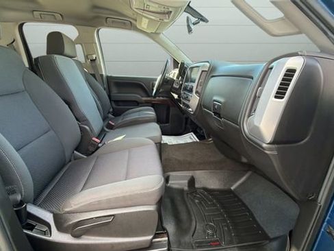 Used 2017 GMC Sierra 1500 SLE w/ SLE Value Package image 21