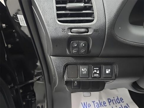 Used 2016 Nissan Leaf S w/ Charger Package image 11