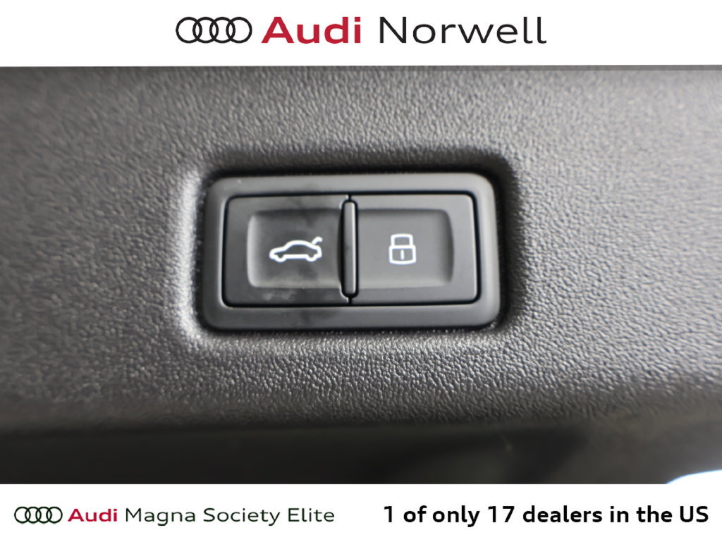 Used 2025 Audi Q5 Premium w/ Convenience Package AWD/4WD image 16