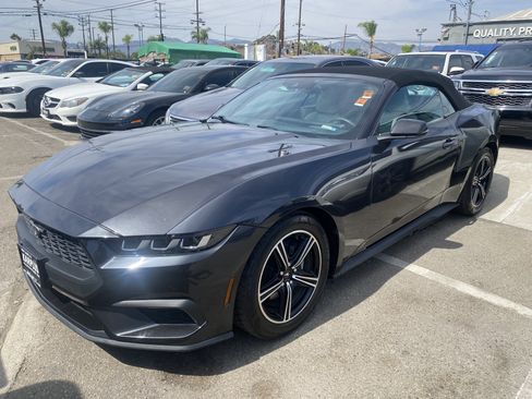 Used 2024 Ford Mustang Premium RWD image 3