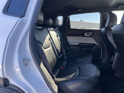 Used 2024 Jeep Compass Limited image 18