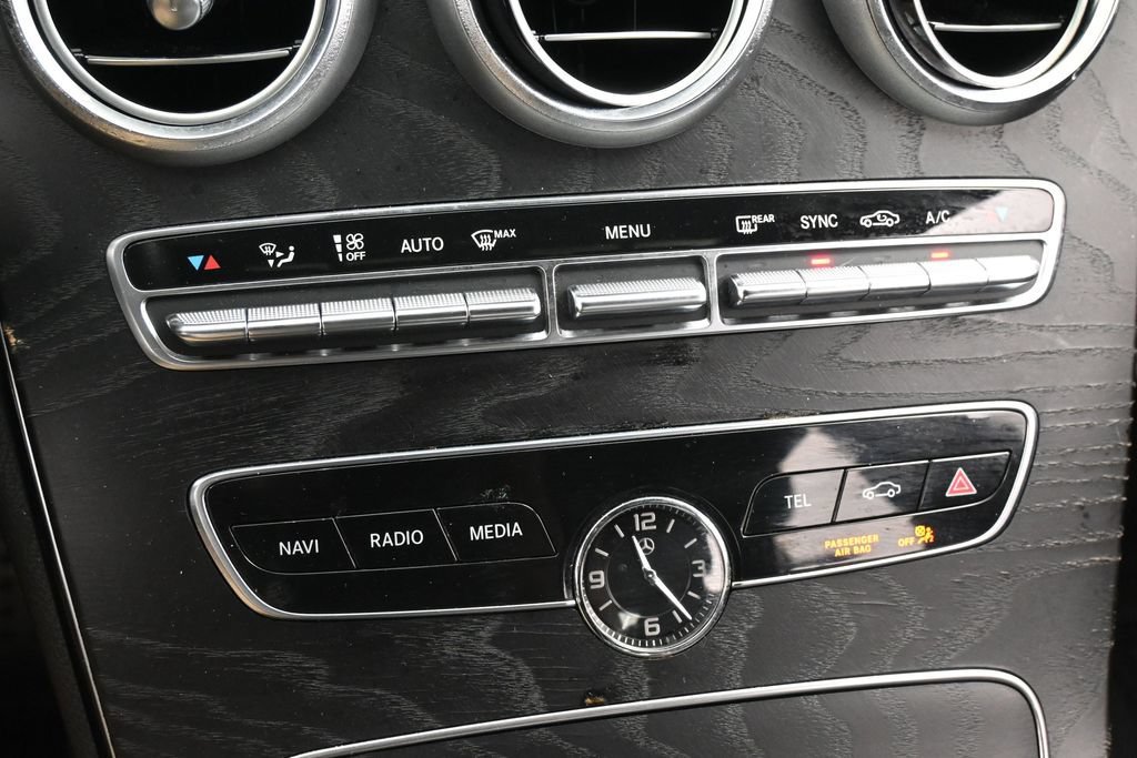 Used 2021 Mercedes-Benz C 300 Sedan image 25