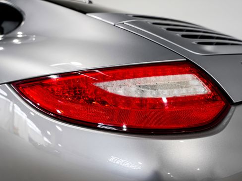 Used 2009 Porsche 911 Carrera S image 27