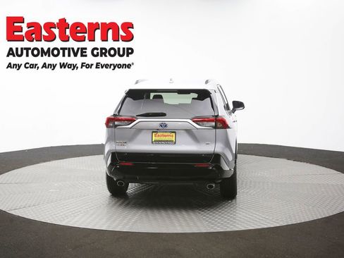 Used 2022 Toyota RAV4 SE image 39