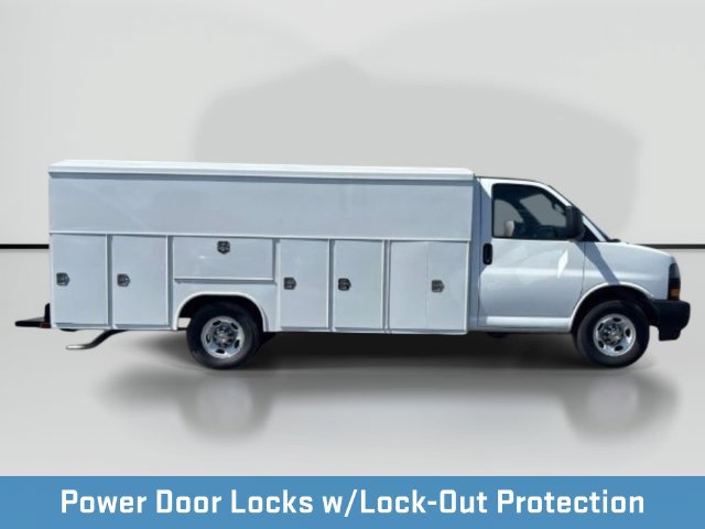 Used 2021 Chevrolet Express 3500 w/ Power Convenience Package RWD image 11