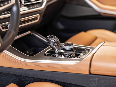 Used 2021 BMW X5 M50i w/ Executive Package image 23