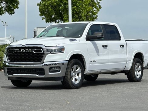 Certified 2025 RAM 1500 Big Horn AWD/4WD image 8