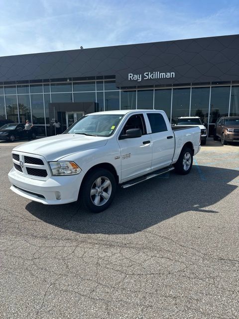 Used 2015 RAM 1500 Express AWD/4WD image 1