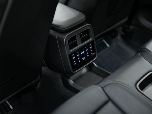 New 2026 Porsche Taycan Turbo S image 28