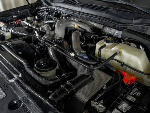 Used 2022 Ford F250 Platinum w/ FX4 Off-Road Package image 52