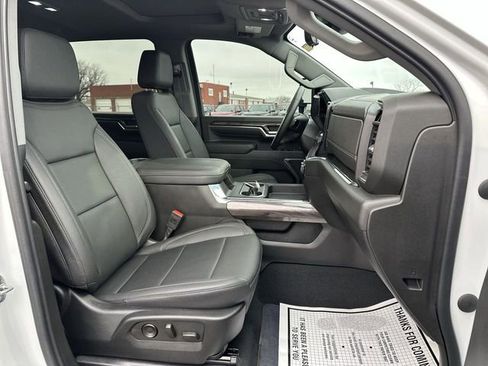Used 2024 Chevrolet Silverado 2500 LTZ w/ LTZ Premium Package image 29
