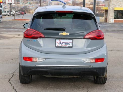 Used 2021 Chevrolet Bolt LT image 4