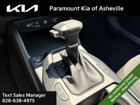 New 2026 Kia K4 FWD image 27