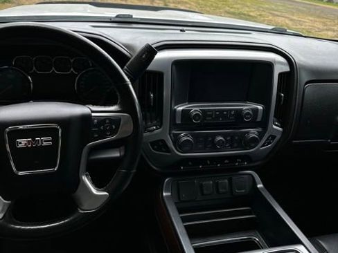 Used 2018 GMC Sierra 1500 SLT w/ SLT Premium Package AWD/4WD image 23