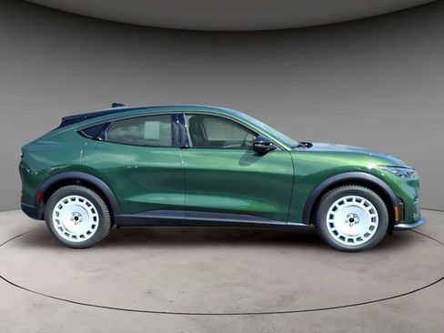 New 2026 Ford Mustang Mach-E GT image 10