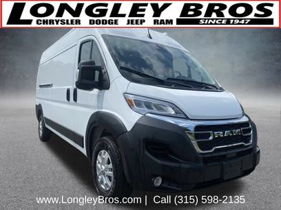 New 2024 RAM ProMaster 2500 w/ Quick Order Package 22G SLT