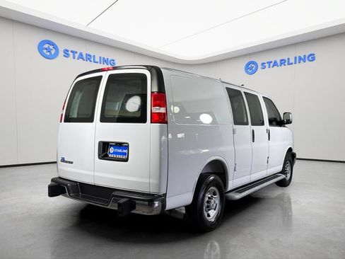 Used 2025 Chevrolet Express 2500 w/ Driver Convenience Package RWD image 9