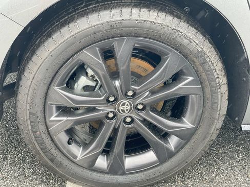 Used 2026 Toyota Sienna XSE FWD image 16