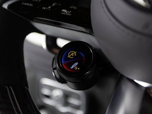 Used 2025 Mercedes-Benz G 63 AMG 4MATIC image 25