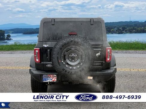 New 2025 Ford Bronco Badlands w/ Sasquatch Package image 4