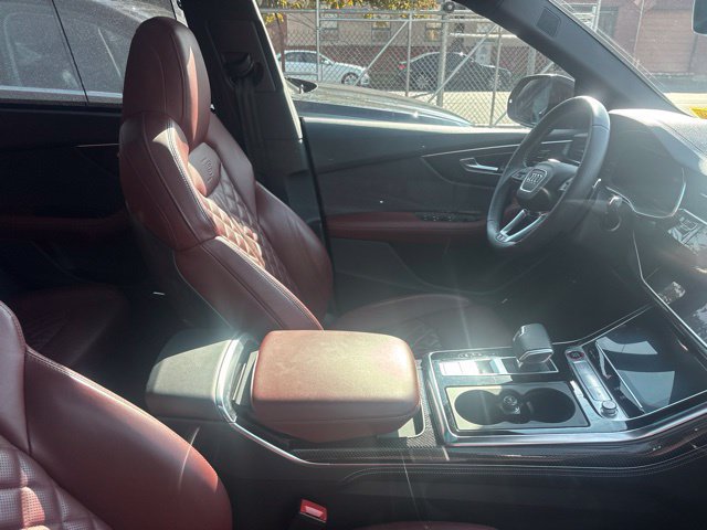 Used 2023 Audi SQ8 Premium Plus w/ Carbon Optic Package AWD/4WD image 10
