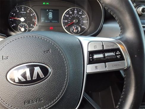 Used 2020 Kia Telluride LX image 11