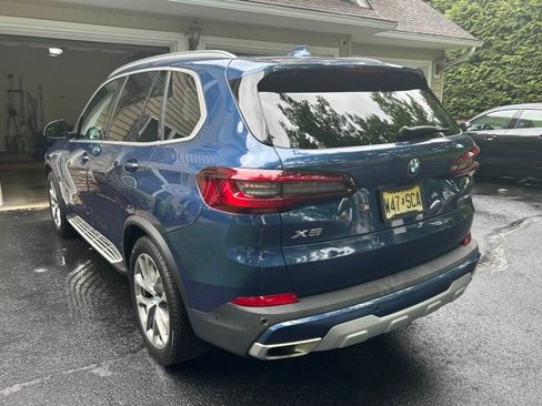 Used 2023 BMW X5 xDrive40i w/ Premium Package AWD/4WD image 2