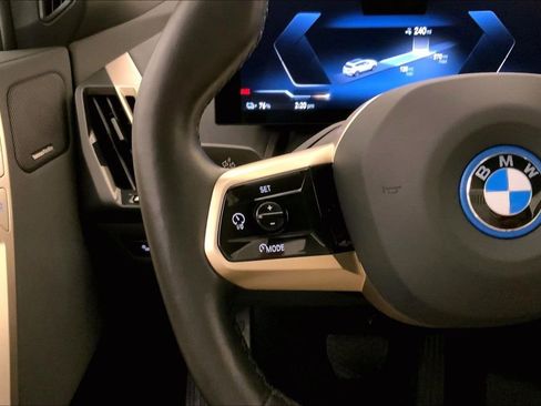 Certified 2023 BMW iX xDrive50 w/ Premium Package AWD/4WD image 18