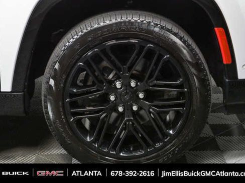 Used 2024 Jeep Wagoneer L Series II w/ Convenience Group I AWD/4WD image 36