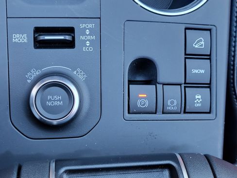 Certified 2025 Toyota Highlander XSE image 38