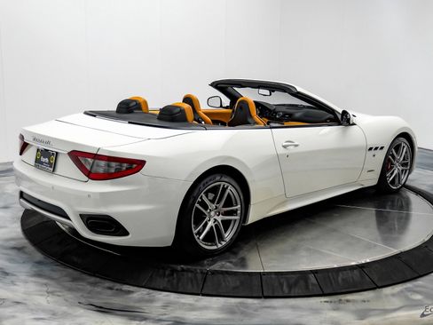 Used 2018 Maserati GranTurismo Sport image 19