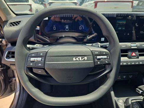 New 2026 Kia K4 FWD image 28