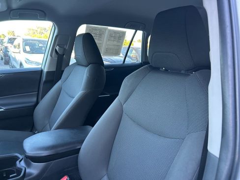 Used 2023 Toyota RAV4 LE image 14