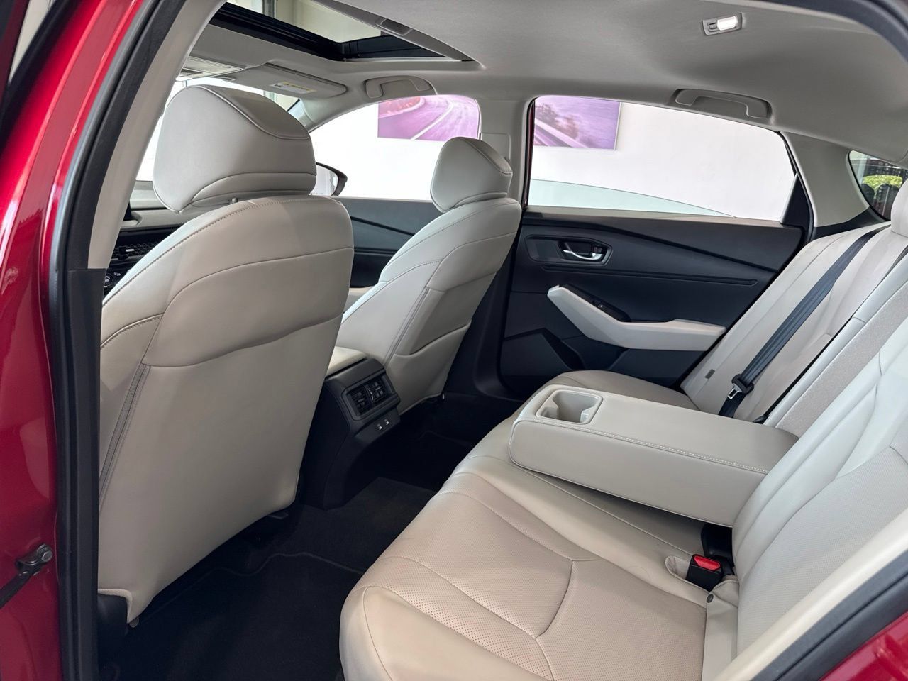 Used 2025 Honda Accord EX-L image 38